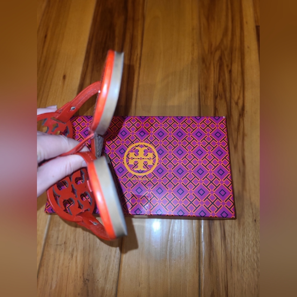 Tory Burch Designer Red Orange Miller Leather Sandals 7 - Picture 3 of 7